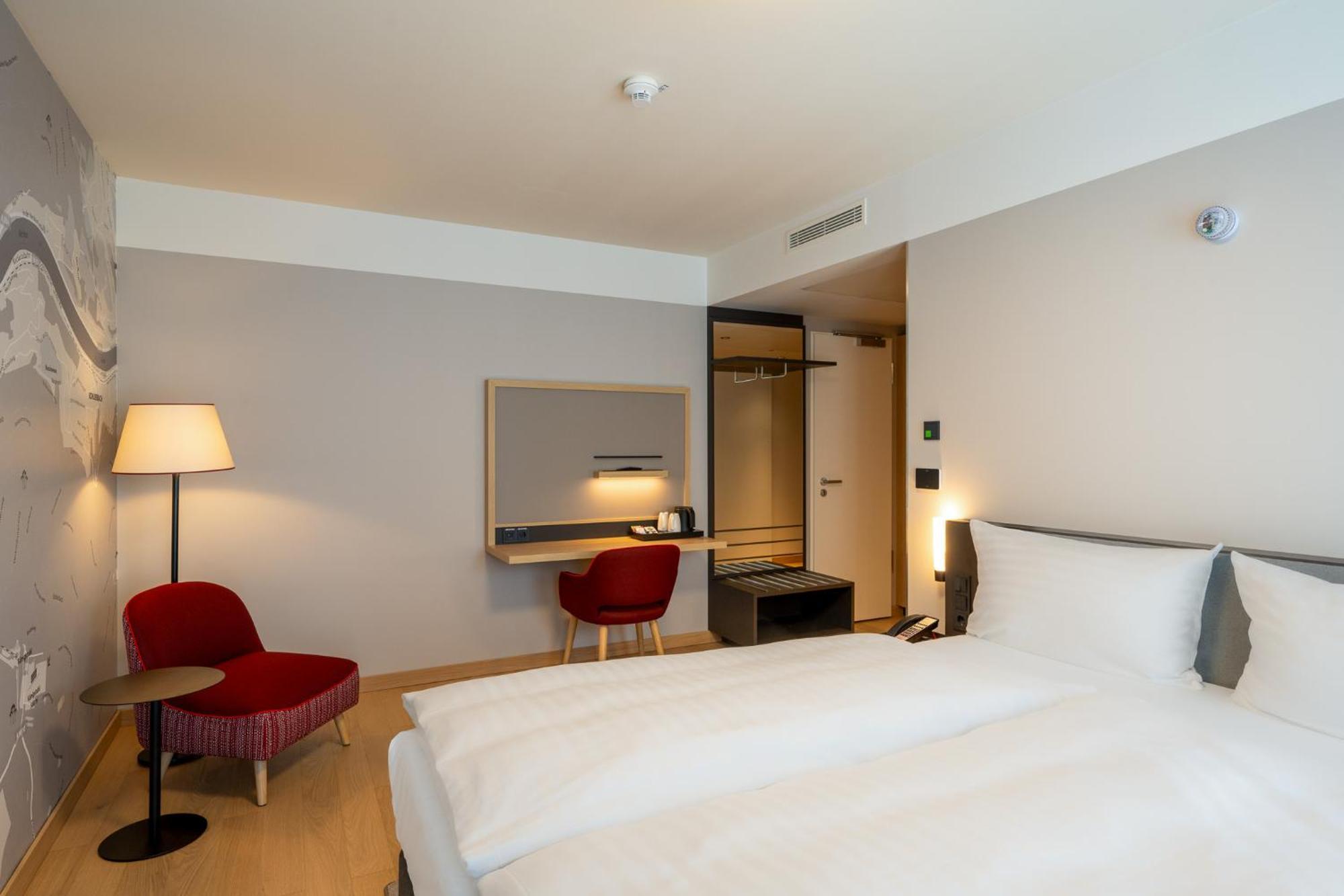 Intercityhotel Heidelberg Exterior foto