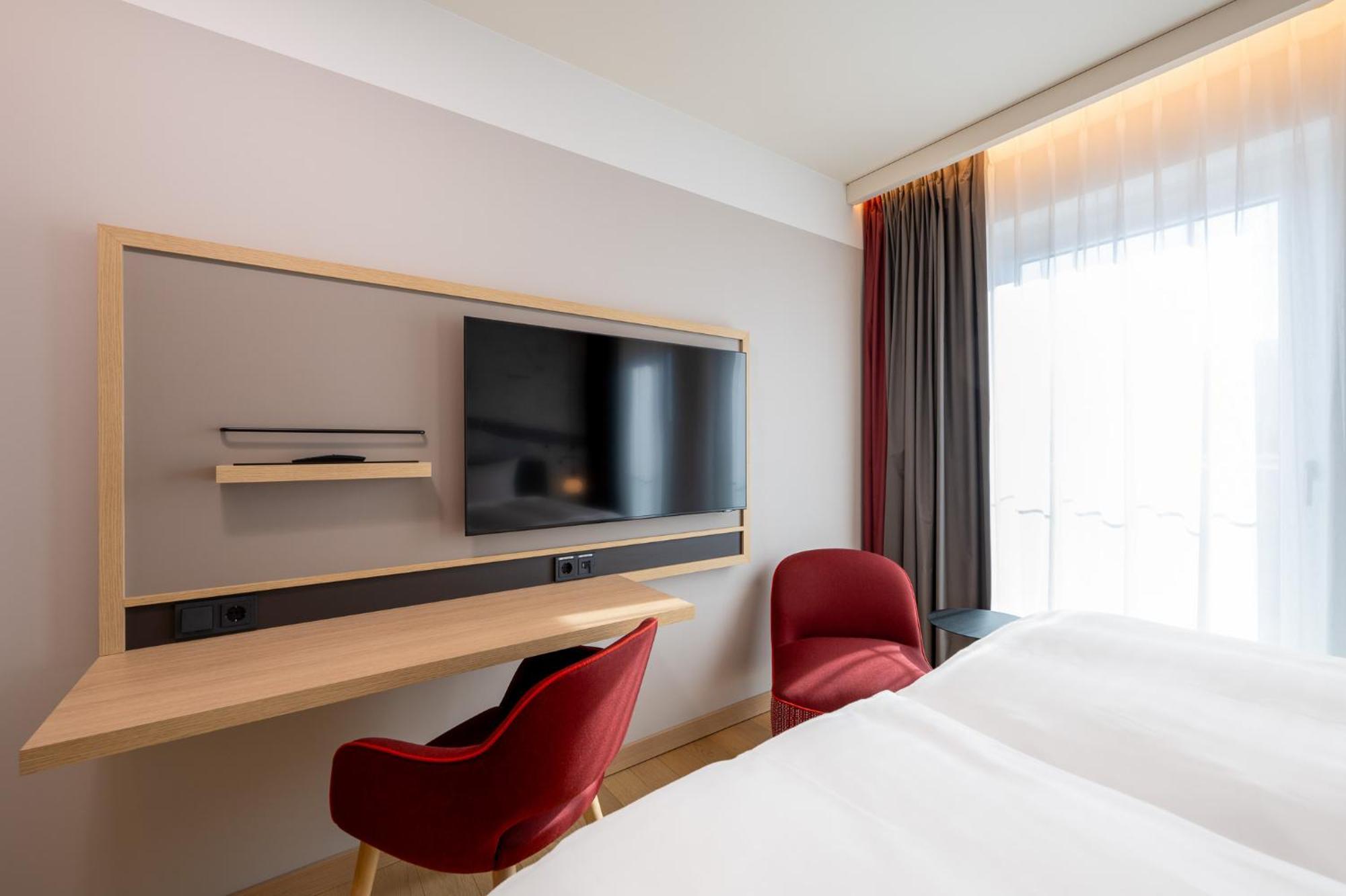 Intercityhotel Heidelberg Exterior foto